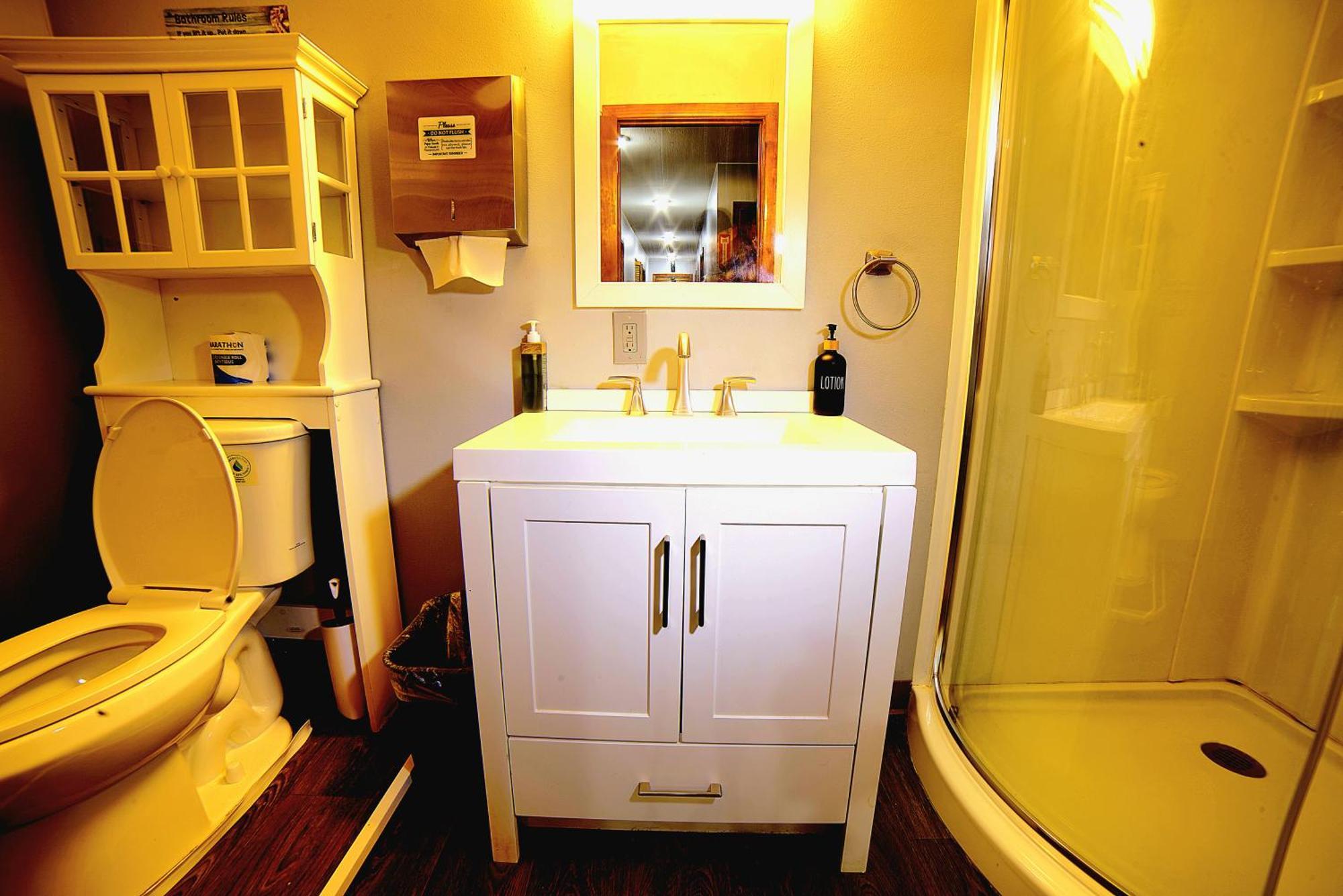 Simple Deluxe Private Room Anchorage Exterior foto